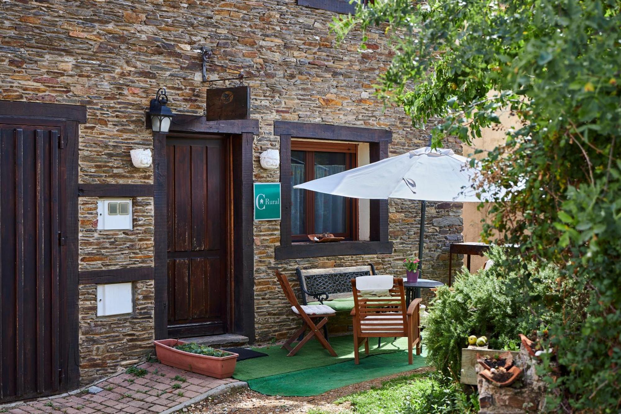 Casa Rural Fuente Del Arca Montejo Montejo de la Sierra Exterior photo